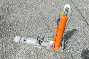 The Gamechanger Accessories Floor Supported Lift - Hoist